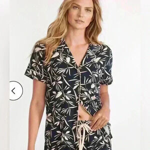 Bare necessities The Cooling Piped lounge Shirt  XXXL.